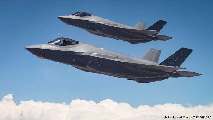 Reino Unido, Italia y Japón fabricarán nuevo avión de combate