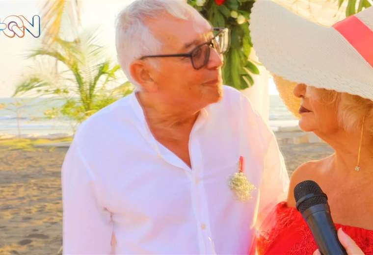 Novios se reencontraron 51 años después... ¡y se volvieron a enamorar!