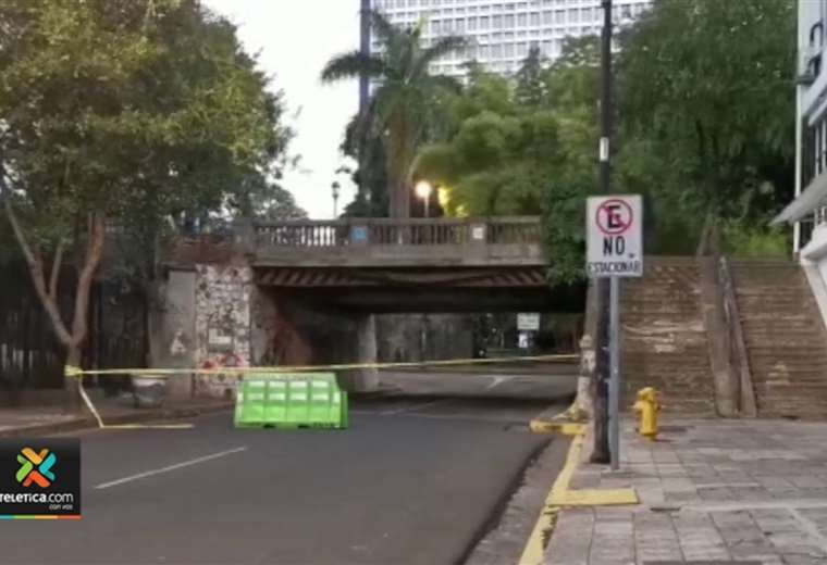 Deformación en vigas obliga al cierre del puente sobre Paseo Los Damas