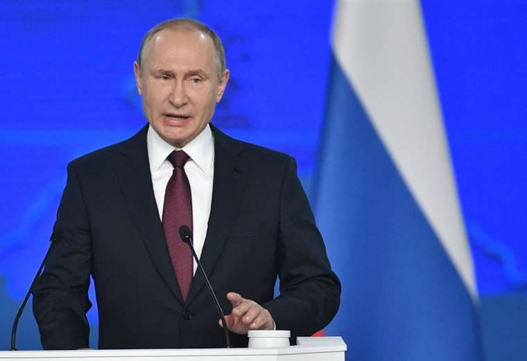 Federación Internacional de Judo suspende a Putin como presidente honorario