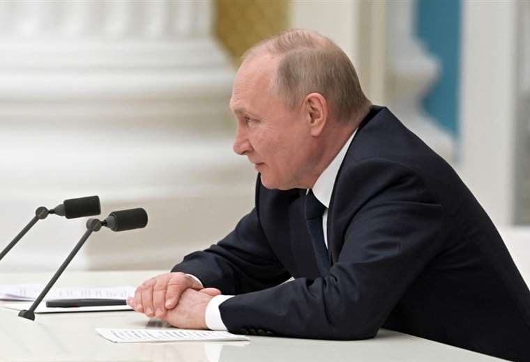 Amenazada de quiebra, Rusia enfrenta primera ronda de pagos