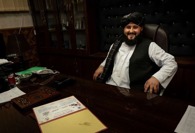Exfrancotirador talibán se convierte en popular alcalde en Afganistán