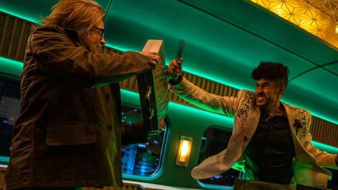 Bad Bunny y Brad Pitt pelean a muerte en primer tráiler de 'Bullet Train'
