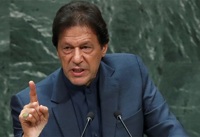Pakistán: el héroe nacional del críquet Imran Khan fue destituido como primer ministro