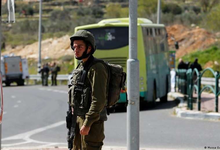 Tres palestinos muertos en operación de arresto israelí