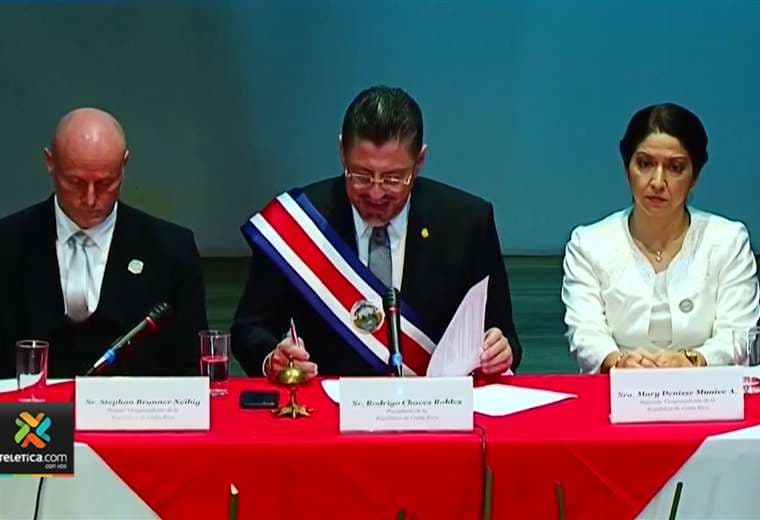 Chaves firmó declaratoria de emergencia sin criterio técnico ni jerarca en la CNE