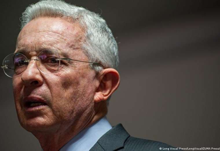 Expresidente Uribe cuestionó investigación penal que podría llevarlo a juicio