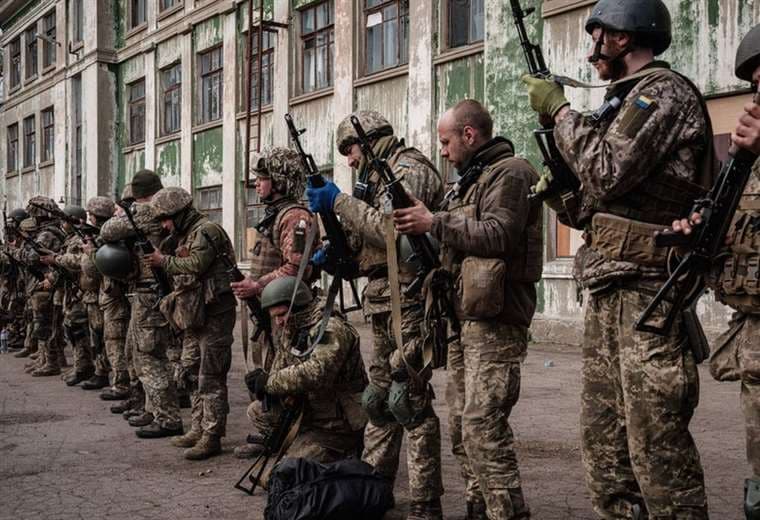 Rusia y Ucrania: ¿Qué puede inclinar la balanza en la guerra?