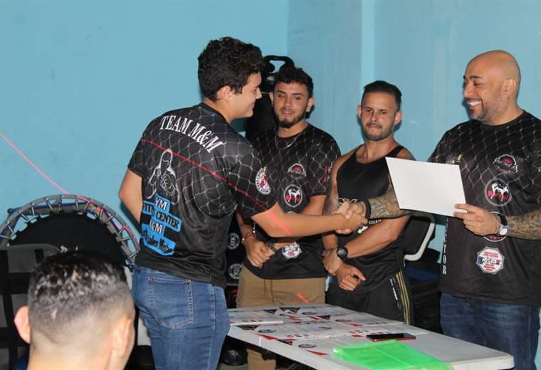 Academia de MMA ayuda a cambiar vidas en Barrio Cuba