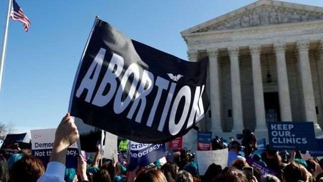 43 clínicas de EE. UU. dejaron de realizar abortos en un mes, según informe