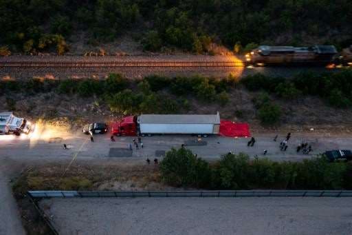 Migrantes muertos en camión abandonado en Texas: ¿Qué se sabe hasta el momento?