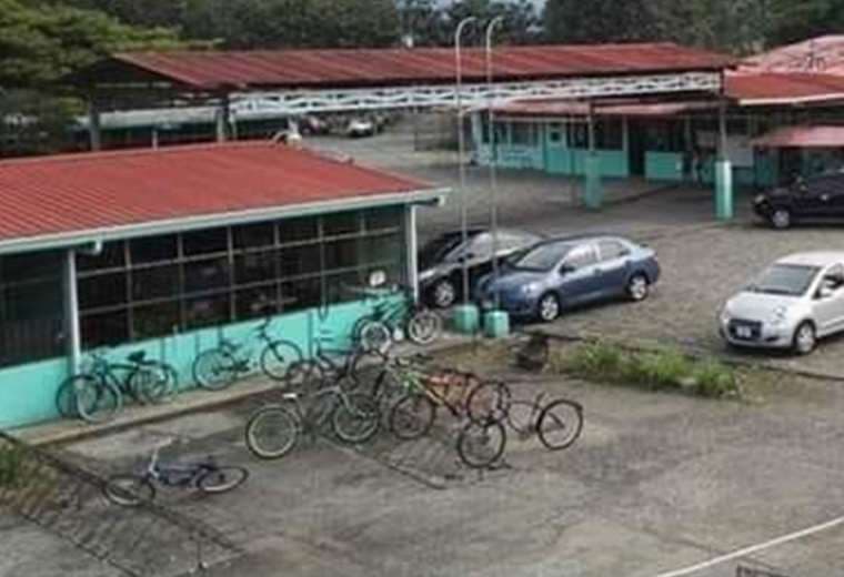 Liceo de Cariari evacúa a todos sus estudiantes ante amenaza anónima de tiroteo