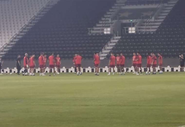 Selección Nacional realiza su primer entrenamiento en Catar