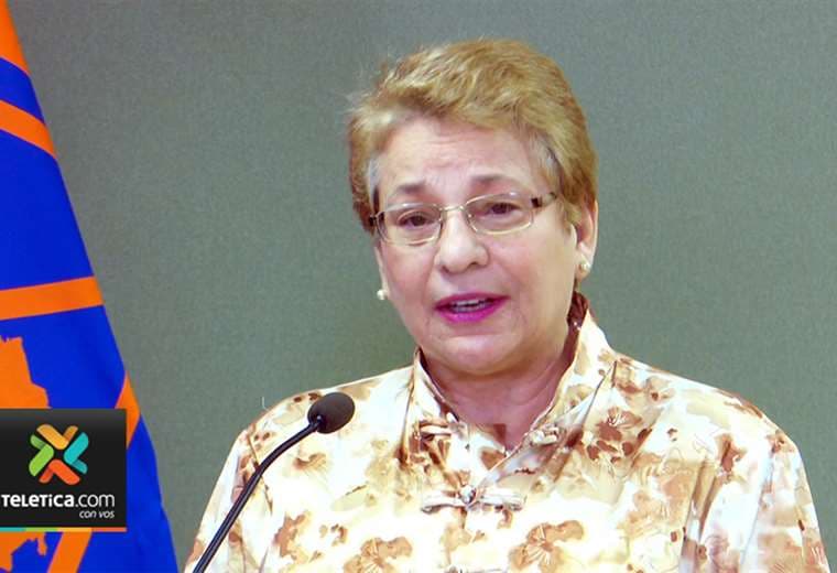 Sindicatos de Educación: “La ministra no ha tenido un liderazgo participativo, sino de oposición”