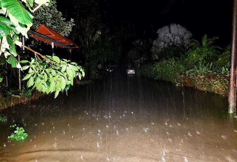 245 personas están en albergues por las inundaciones en el Pacífico Central