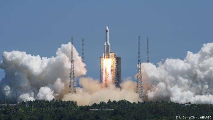 China lanza el segundo módulo de su estación espacial