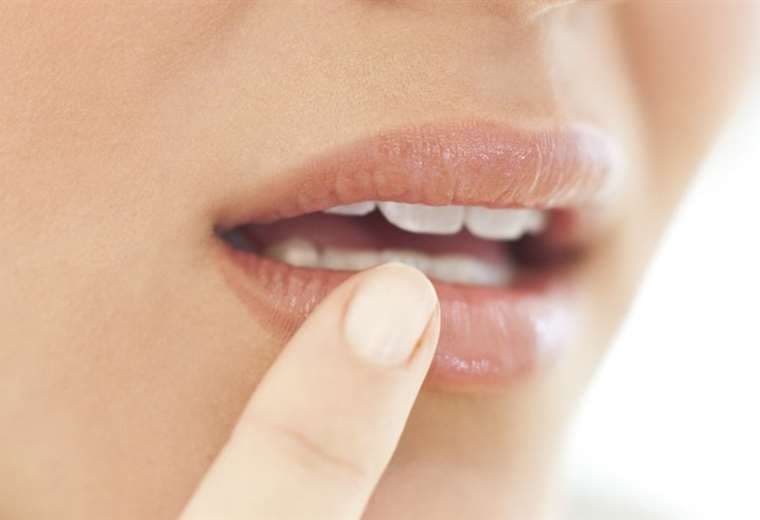 Estudio vincula el herpes labial con los besos en la Edad de Bronce