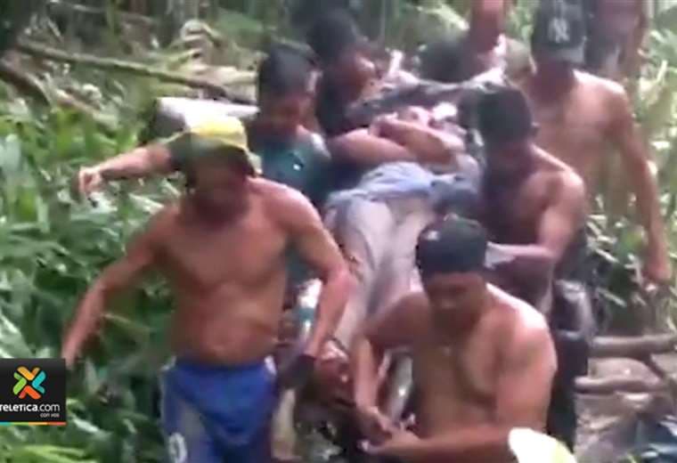 Venezolanos rescataron a mujer africana abandonada y herida en selva del Darién