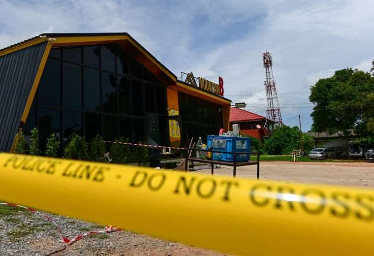 Sube a 17 número de muertos por incendio en discoteca de Tailandia