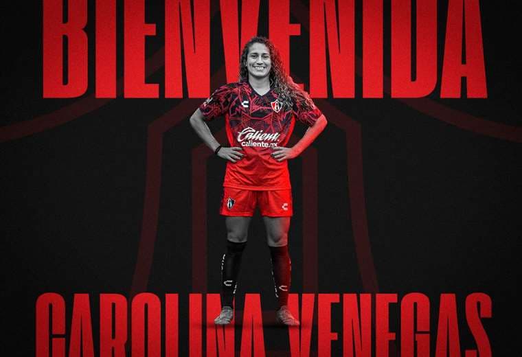 Histórica goleadora Carolina Venegas se marcha al fútbol de México 
