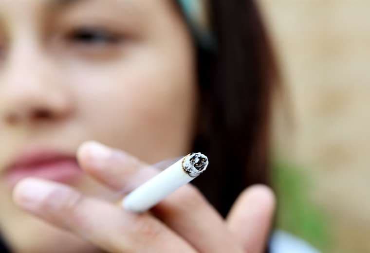 "Fumar como castigo": la simple receta de una doctora que ayuda a dejar el vicio