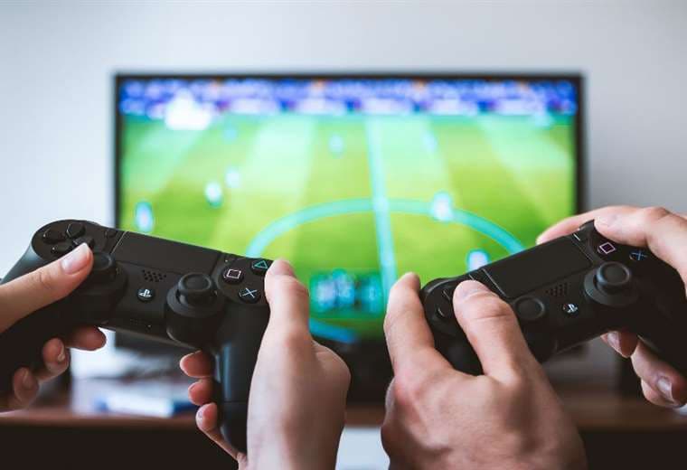 Usuarios de videojuegos se distraen y gastan menos, pero siguen siendo adictos