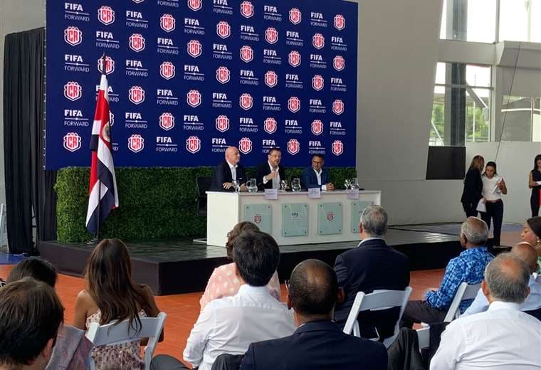Gianni Infantino: "Costa Rica no está muy distante de coorganizar un Mundial más grande"