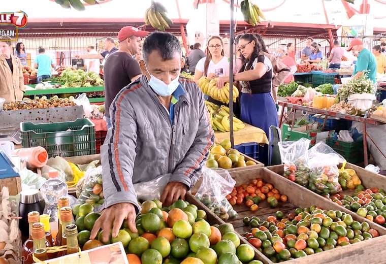 Feria vs. supermercado: ¿Cuál es la diferencia en los precios?