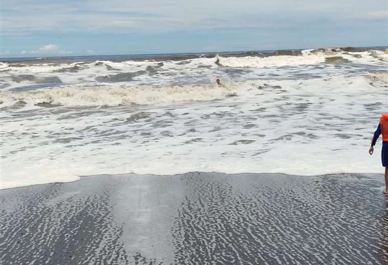 Hombre murió ahogado en playa Jacó