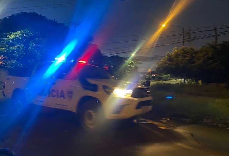 Puntarenas: Motorizados asesinan a mujer que caminaba por la calle con amigos