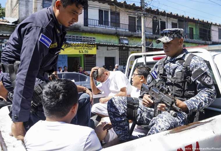 El Salvador reporta casi 50 mil capturas en cuatro meses