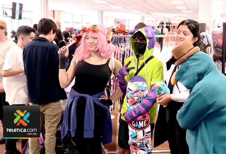 AnimeCon convocó a decenas de jóvenes este domingo
