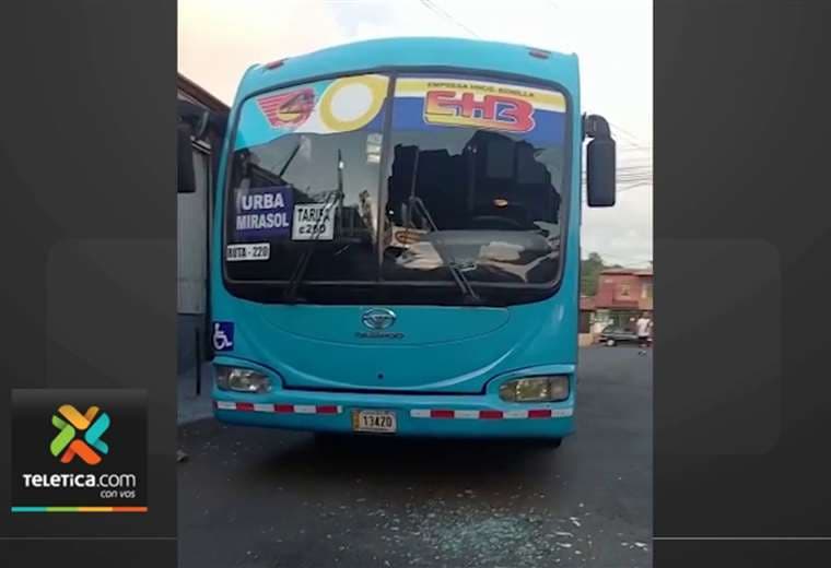 Empresa de buses alajuelense denuncia ataques de vandalismo contra unidades