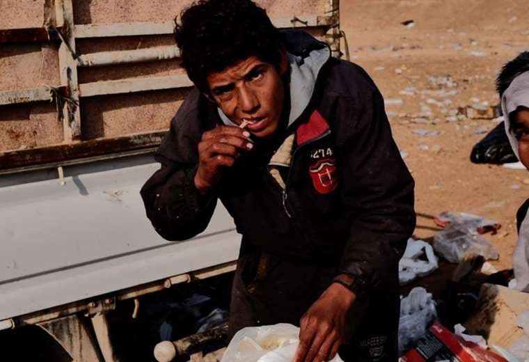 "Nos llaman personas basurero”: sirios que viven de desperdicios del ejército de EE. UU.