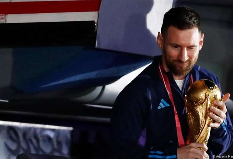 Lionel Messi vuelve a Francia para reincorporarse al PSG