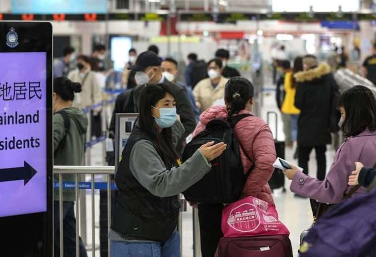 China reabre sus fronteras a los viajeros internacionales tras años de cierre por el coronavirus