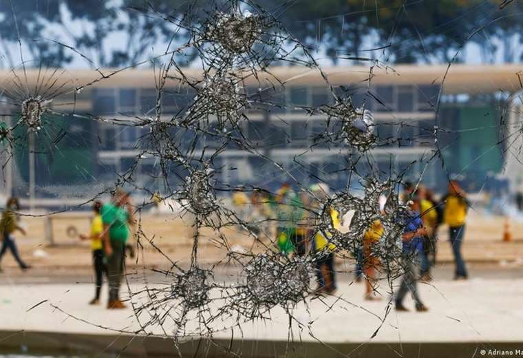 Violencia y mentiras: una mezcla explosiva en Brasil