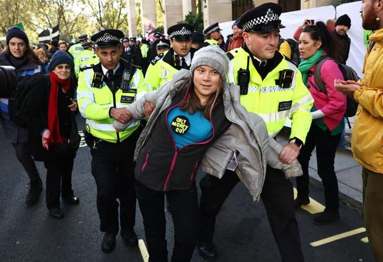 Militante ecologista Greta Thunberg inculpada por manifestación en Reino Unido