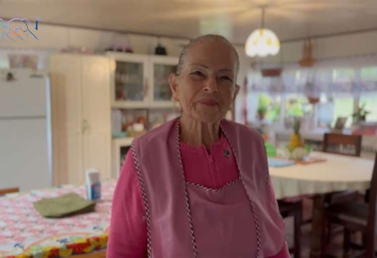 ¿Conoce el pueblo de Tuis? Esta mujer lleva ocho décadas viviendo allí