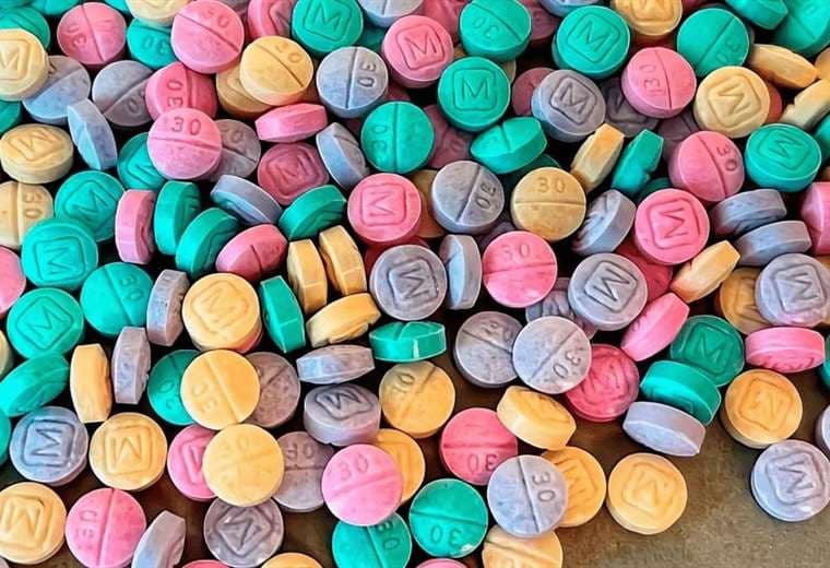Narcos ticos mezclan fentanilo con otras drogas y las venden en pastillas de colores