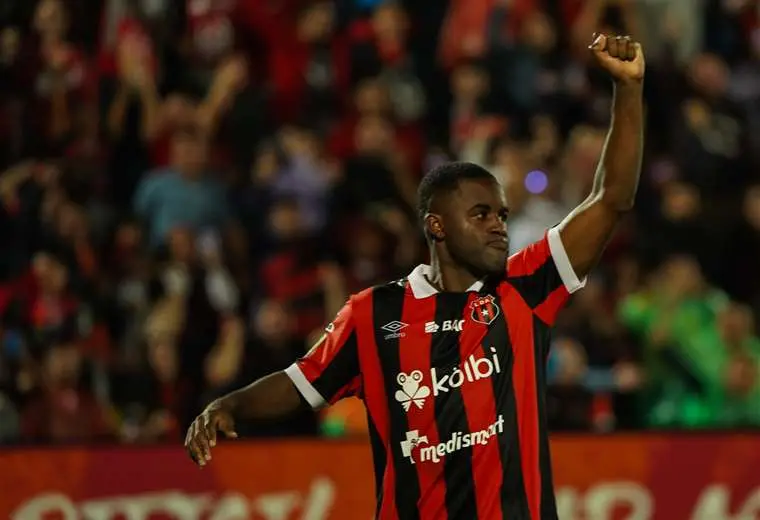 Joel Campbell: "Yo me eché a medio país encima por ir a la Liga y perdí la Selección"