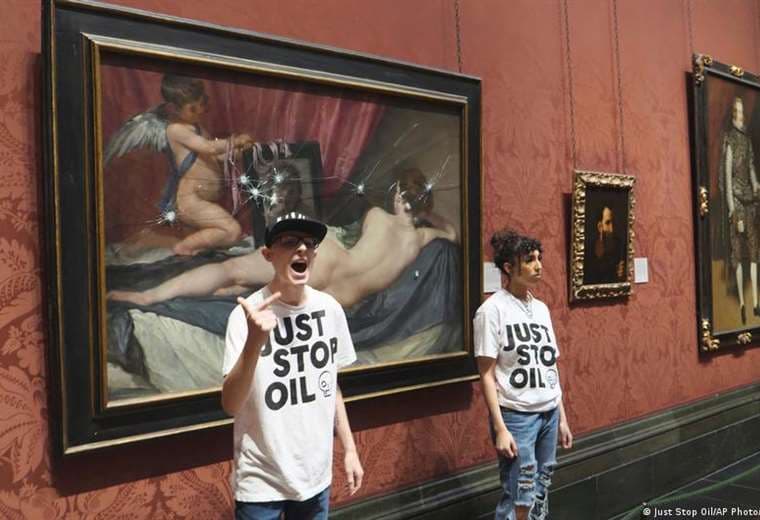 Ecologistas atacan a martillazos la "Venus en el espejo" de Velázquez en Londres