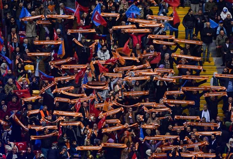 Varios jugadores del Galatasaray donarán su sueldo a las víctimas del terremoto