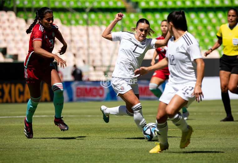 Sele Femenina de Costa Rica vs. Colombia