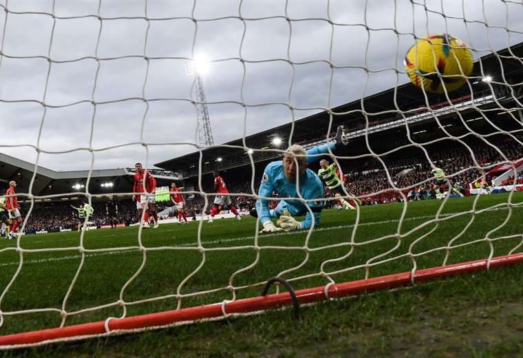 Keylor Navas con el Nottingham Forest.