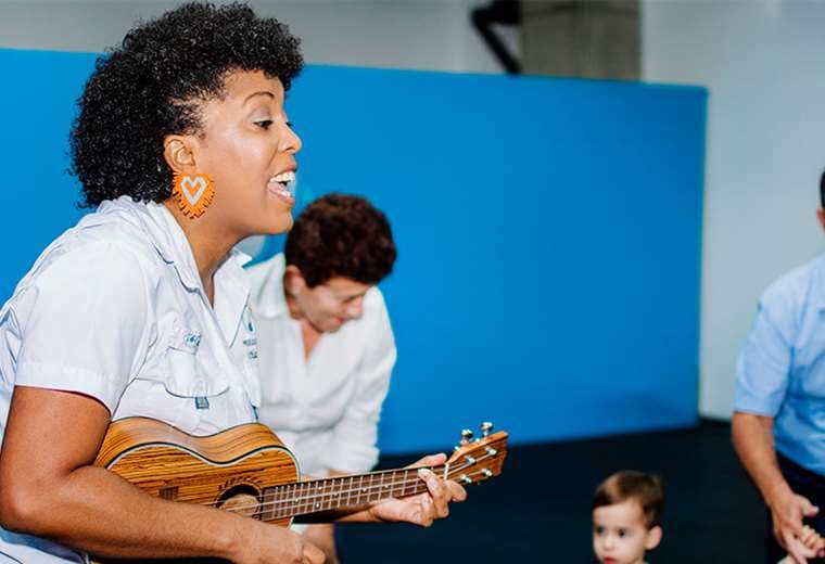 Madre unió su amor por sus hijos y la música para crear “Musicalmente Criando”
