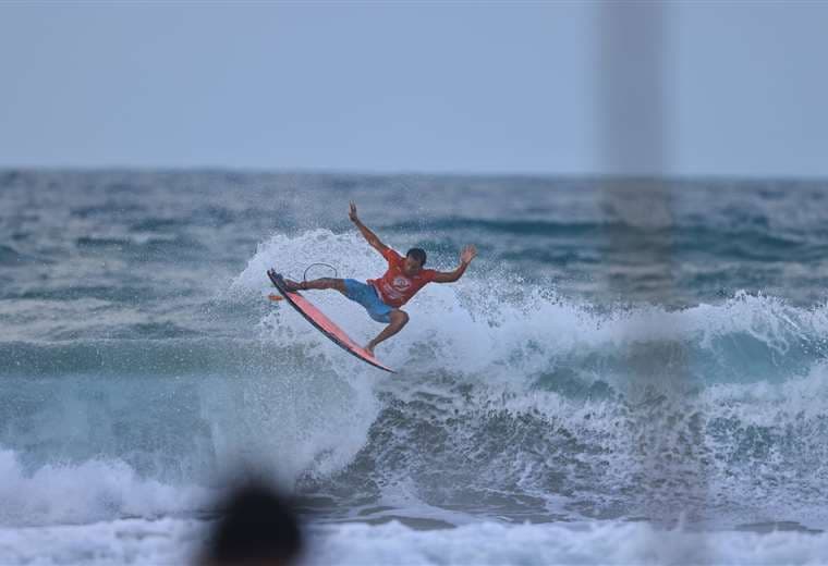 Siete limonenses triunfaron en la segunda fecha del Circuito Nacional de Surf