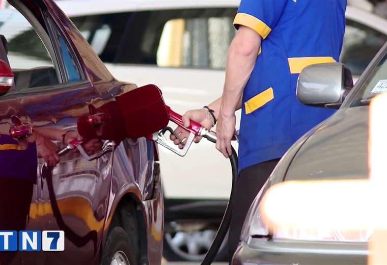 Gasolina amanecerá más cara este jueves