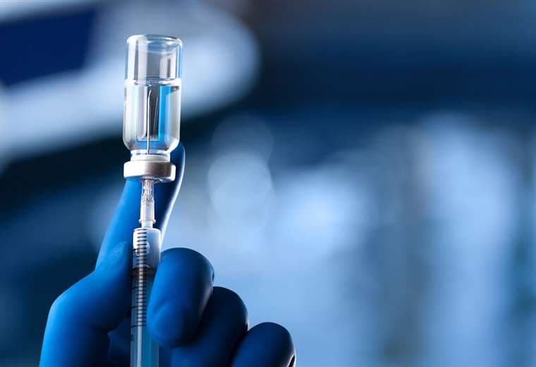 Farmacéuticos hacen llamado a completar esquemas completos de vacunación