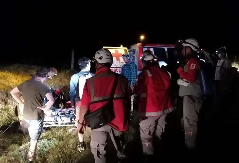 Cruz Roja rescata a seis belgas y un tico que hacían senderismo en Turrialba